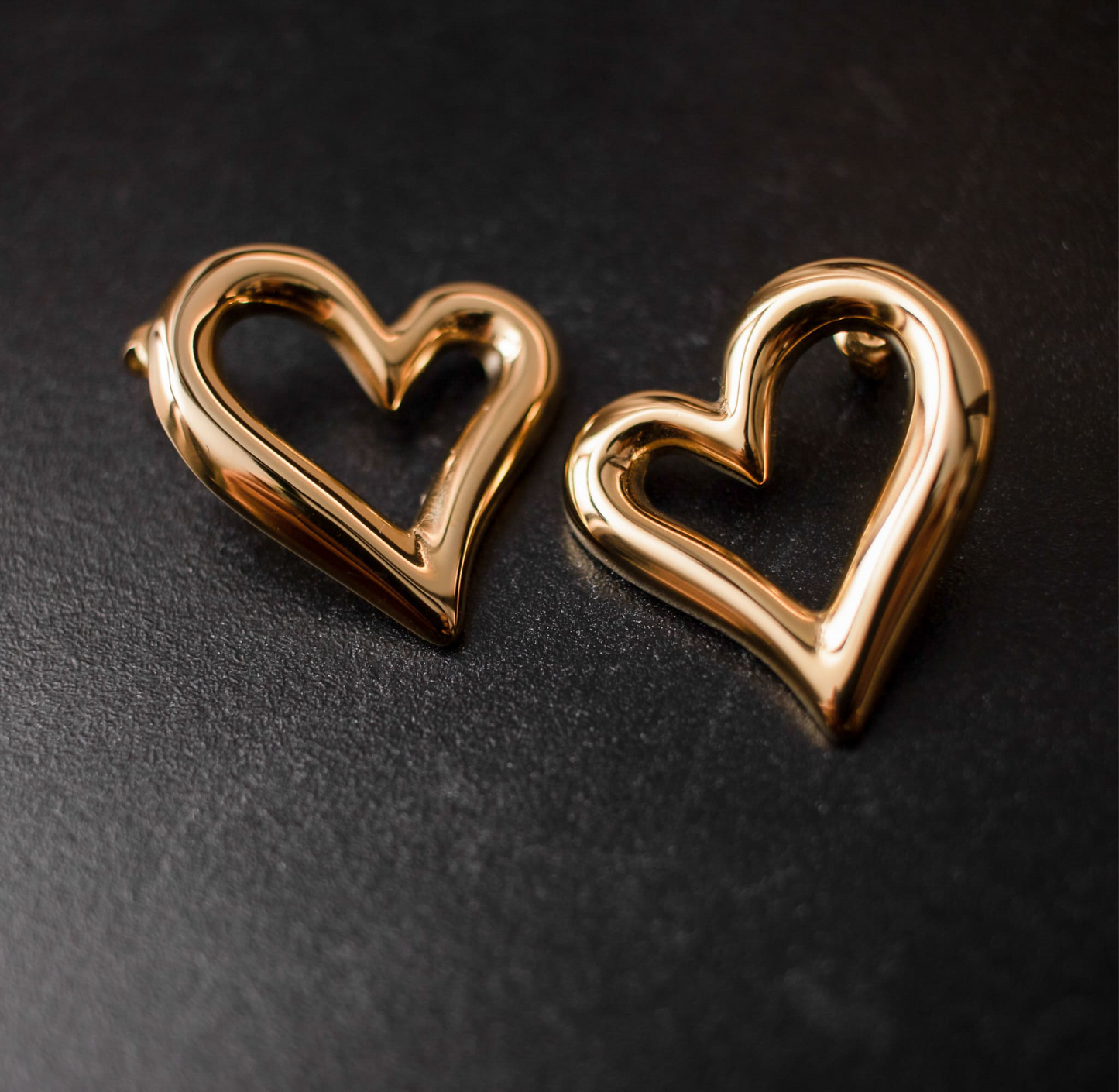 Pendientes Corazón dorado