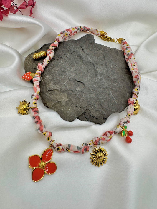 Collar Rosa de Verano