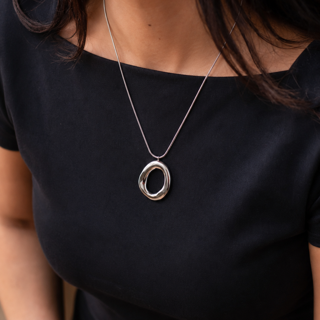 Collar Órbita