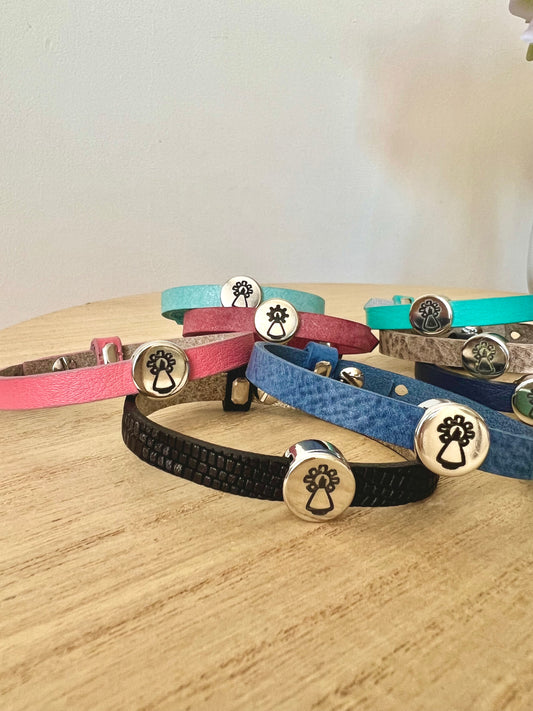 Pulseras Virgen Cuero