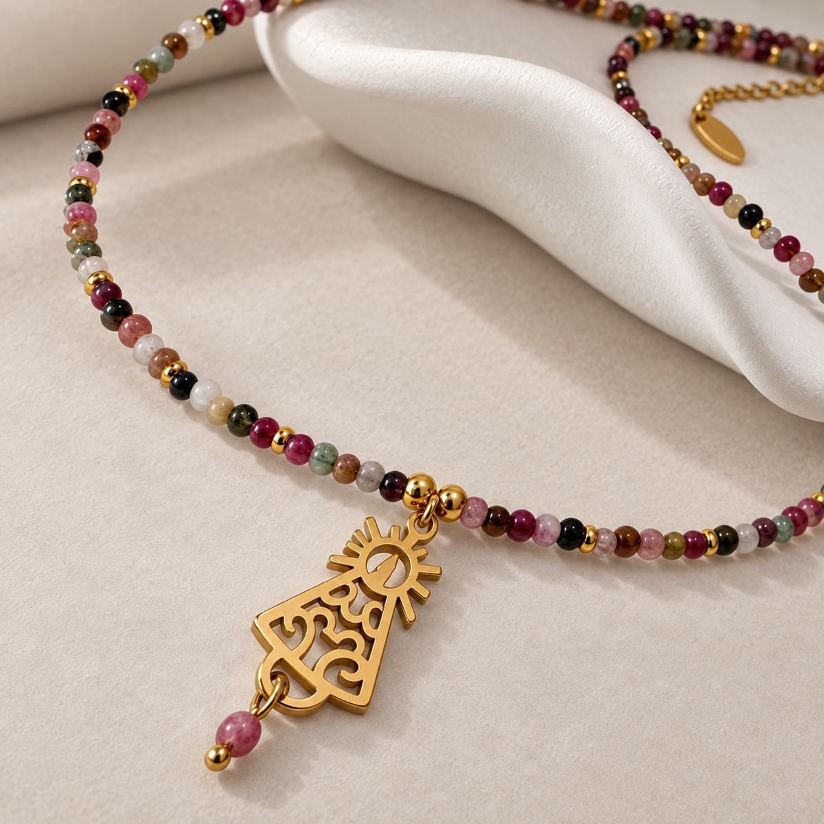 COLLAR VIRGEN ÁGATA (Edición especial)