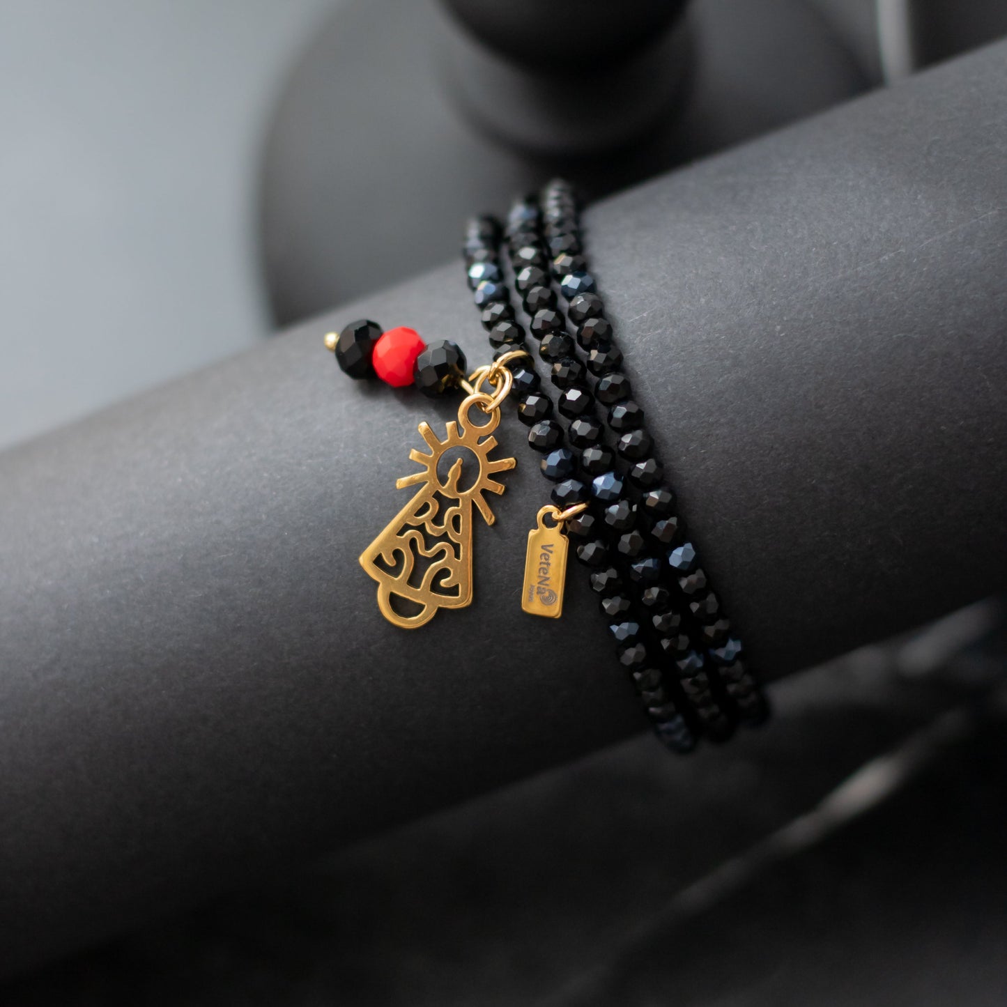 Pulsera Dolce Virgen del Pilar Dorada