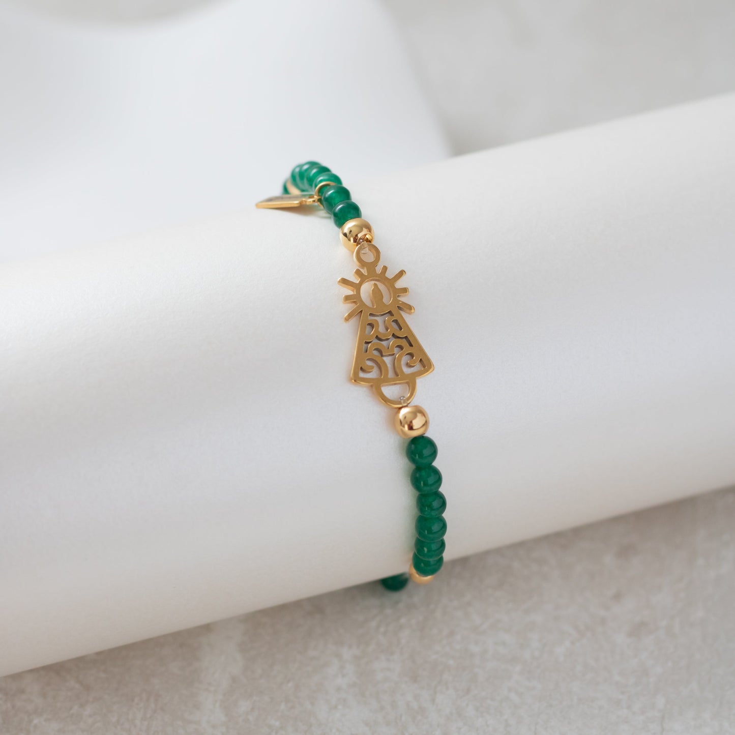Pulsera Virgen clásica cristal dorada