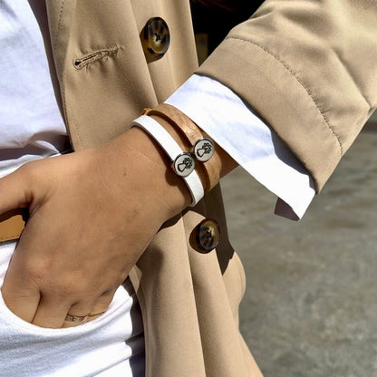 Pulseras Virgen Cuero