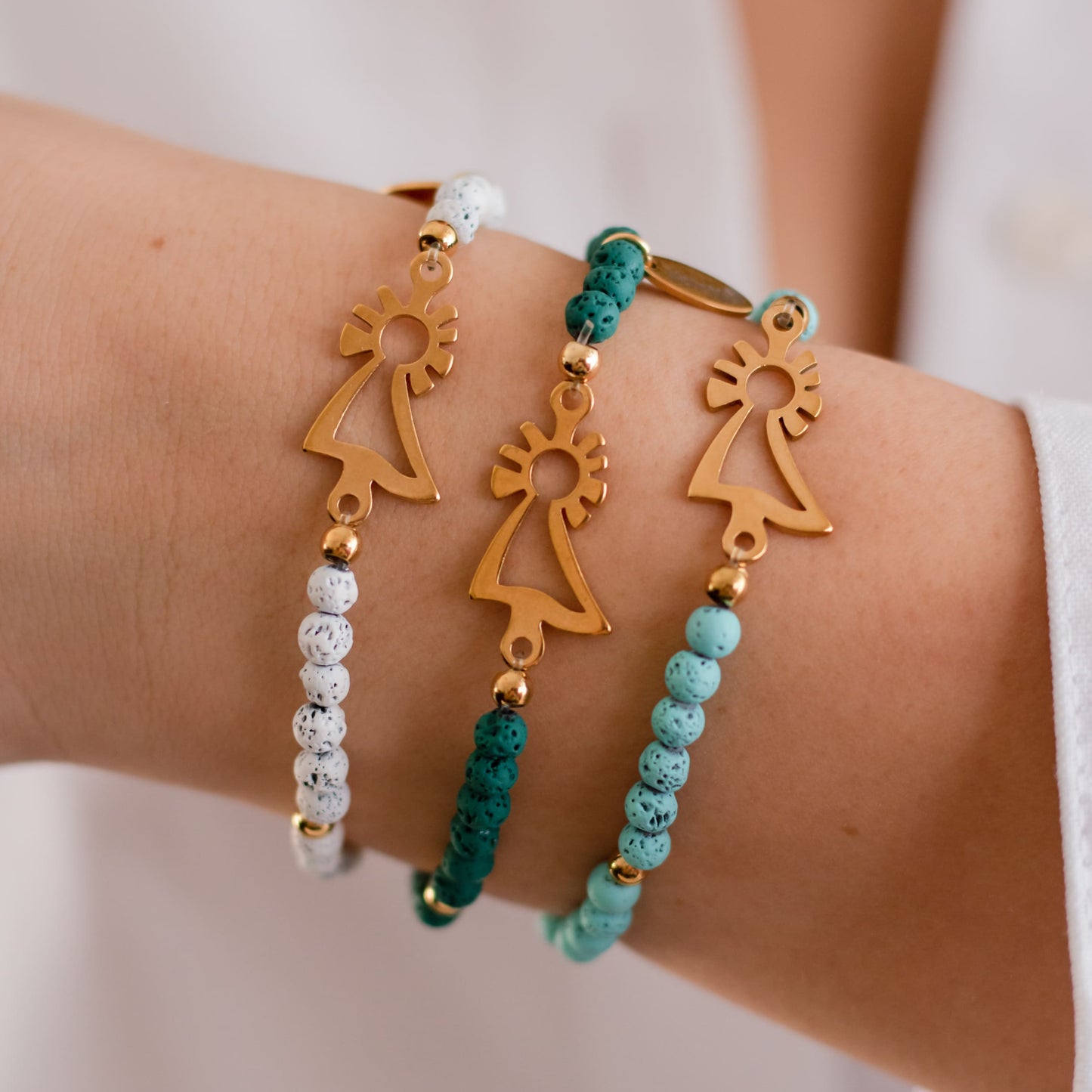 Pulsera Virgen del Pilar dorada