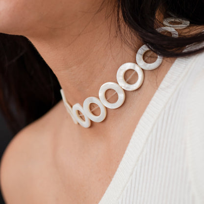 Choker Luna de Nácar